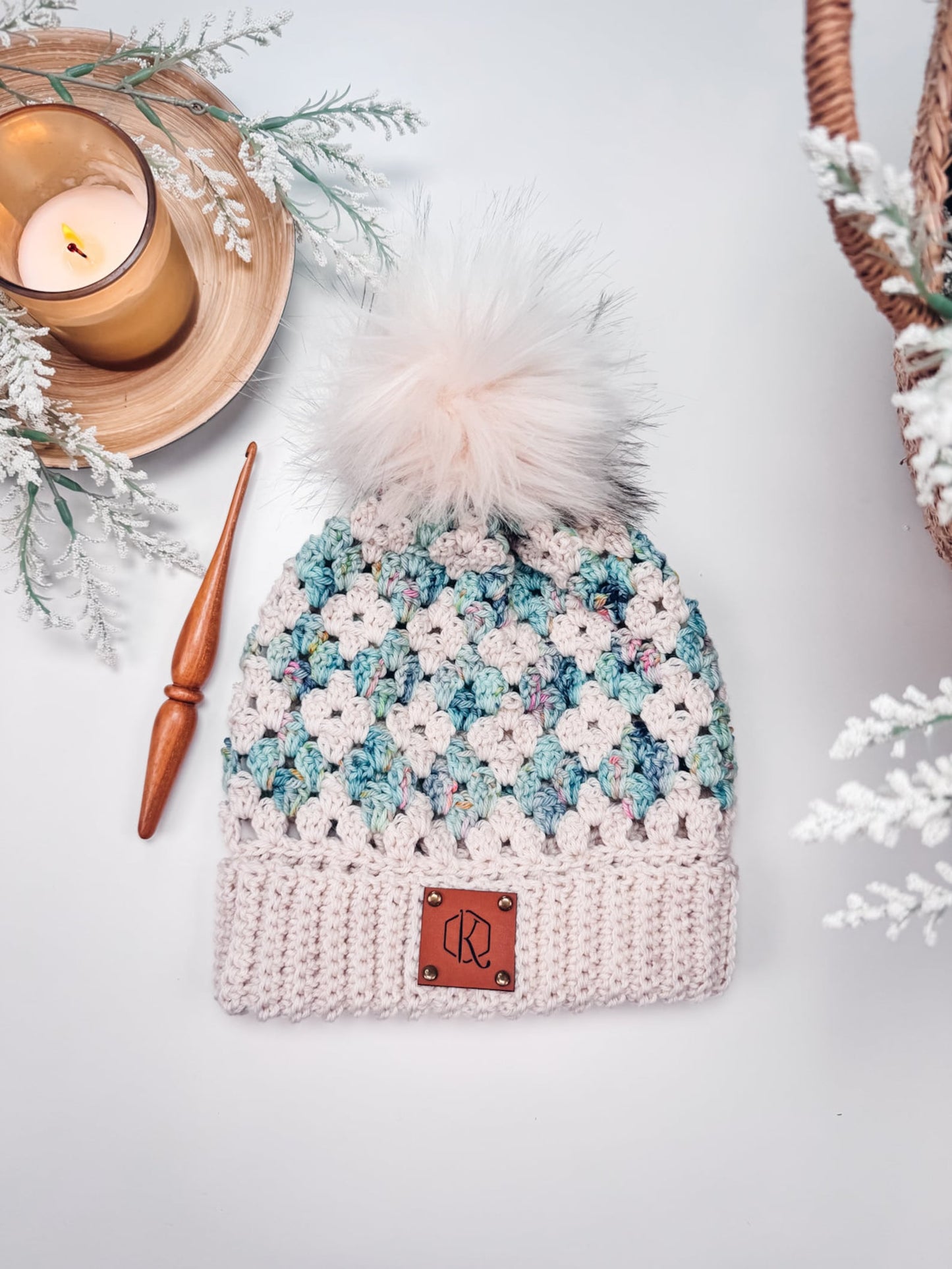 Cute Beanie Pompoms Crochet Pattern