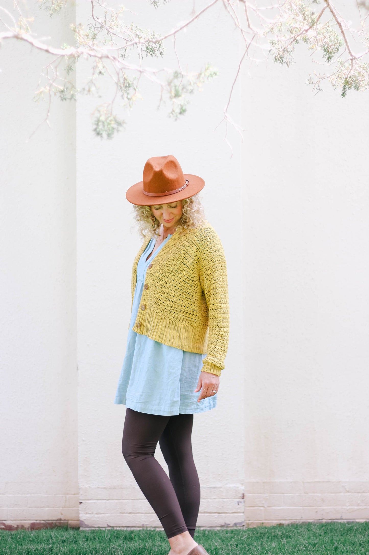 Cute Trendy Cropped Cardigan Crochet Pattern
