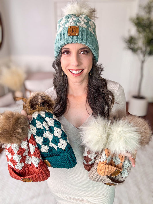 Cute Beanie Pompoms Crochet Pattern